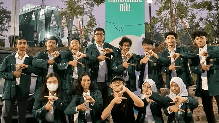 Murid Zenius yang lagi OSKM ITB